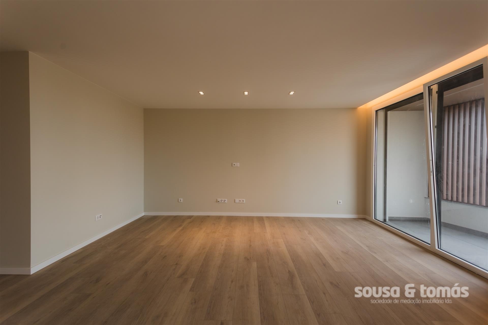 Cumpărare: Apartament (2430)