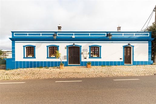 Restaurant with self-contained T1 annex, Silves