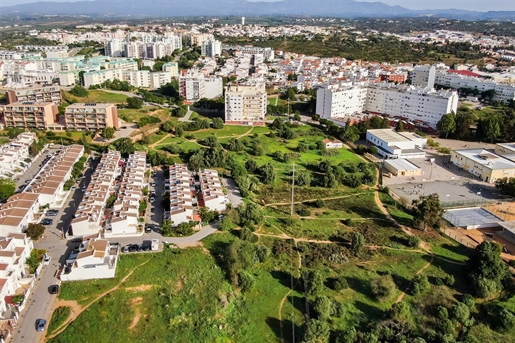 Land for construction in the center of Portimão