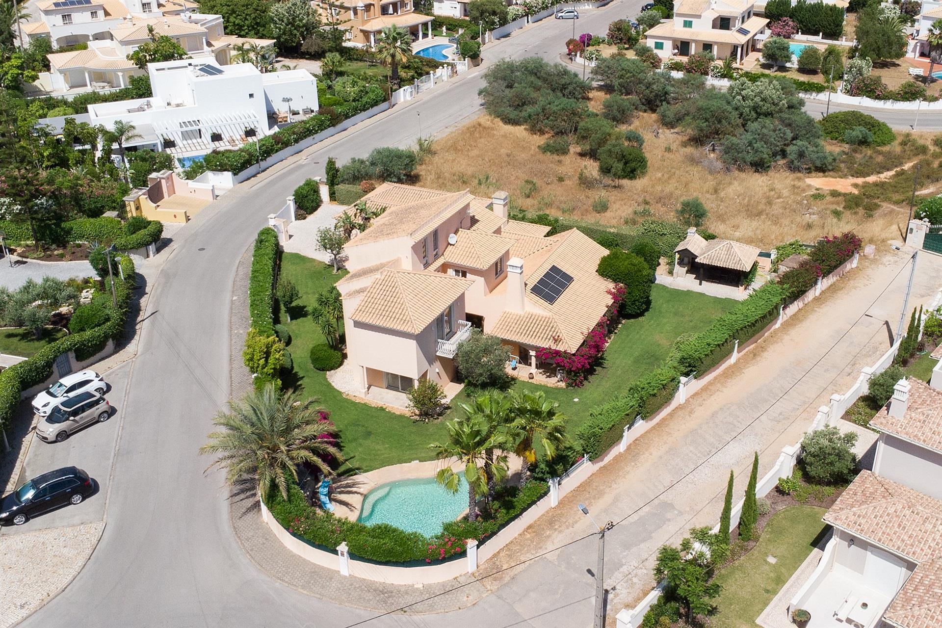 Casa, 5 quartos, Lagoa (Algarve), Porches