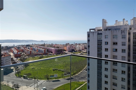 Four-Bedroom Apartment, Lisbon, Restelo