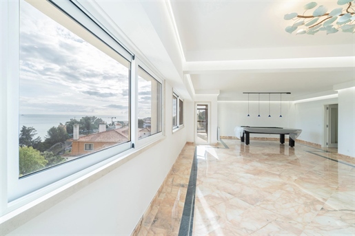 4-Bedr. Apartment with sea view, in Paço De Arcos