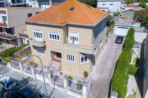 Detached House 5 Bedrooms in Paço de Arcos, Oeiras