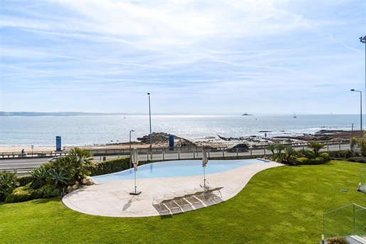 4 bedroom townhouse with sea view, Oeiras