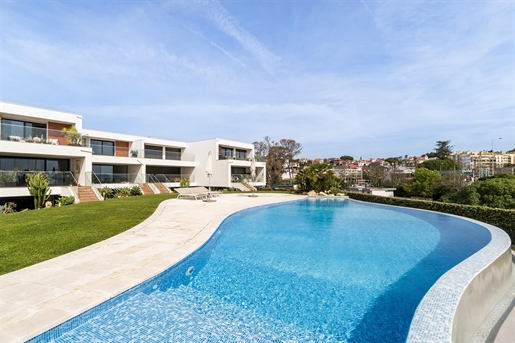 Herenhuis met 4 slaapkamers en uitzicht op zee, Oeiras