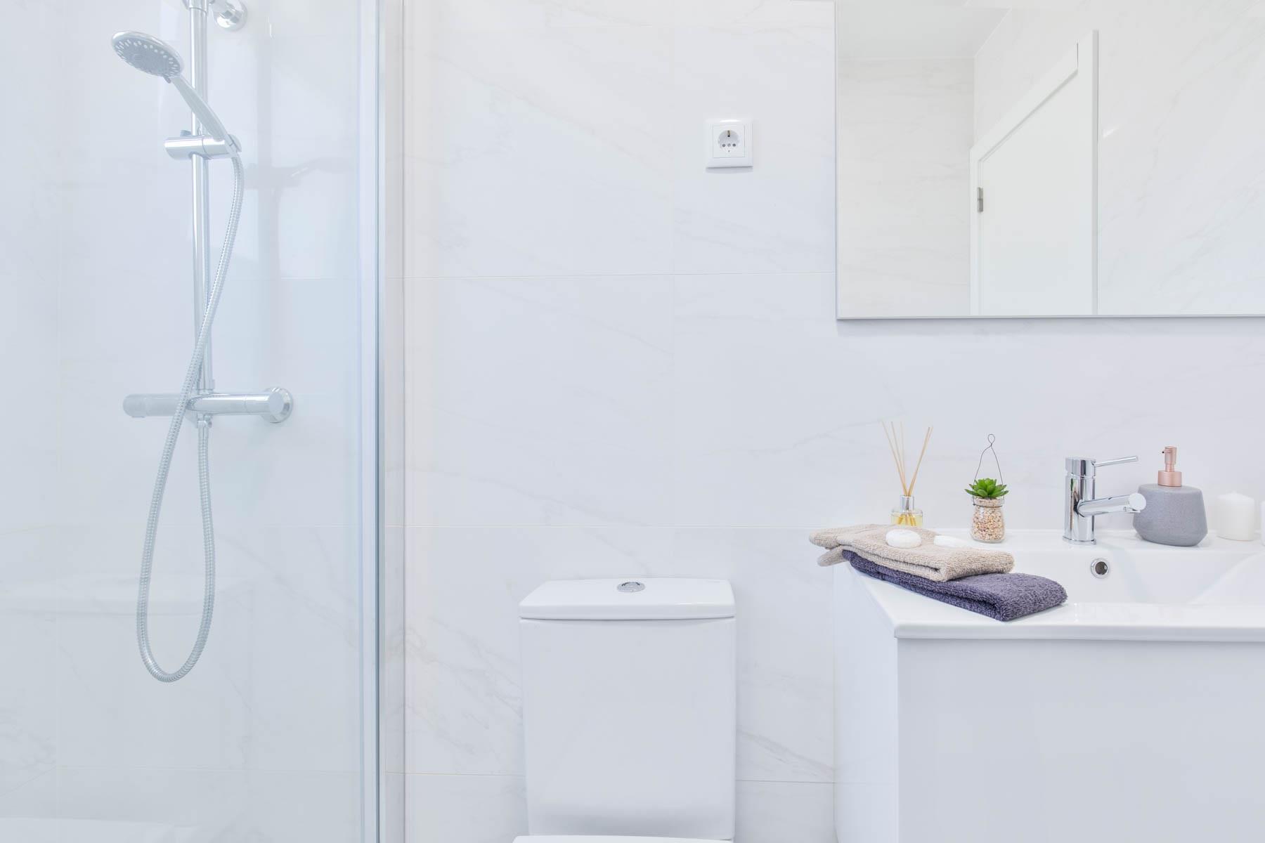 Apartamento T3 renovado y amueblado