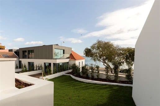 Villa in new condominium with pool and sea view