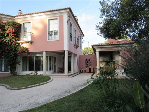 Six-Bedroom villa, Seixal, Aroeira