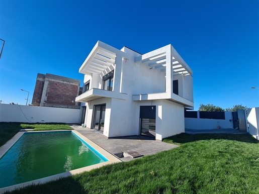 Maison de 4 chambres avec piscine à vendre à São D