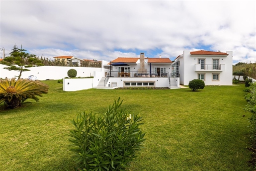 Front-Line sea view villa with 4 suites