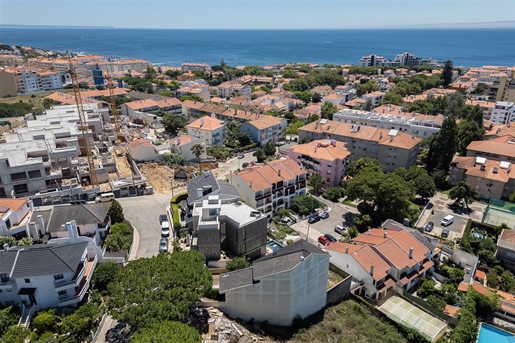 Villa with sea views in São Pedro do Estoril.