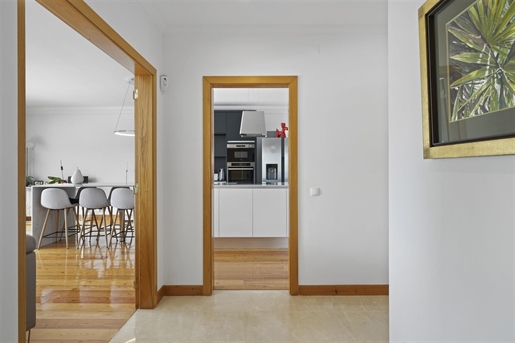 2+1-Zimmer-Wohnung in einer Eigentumswohnung in Estoril