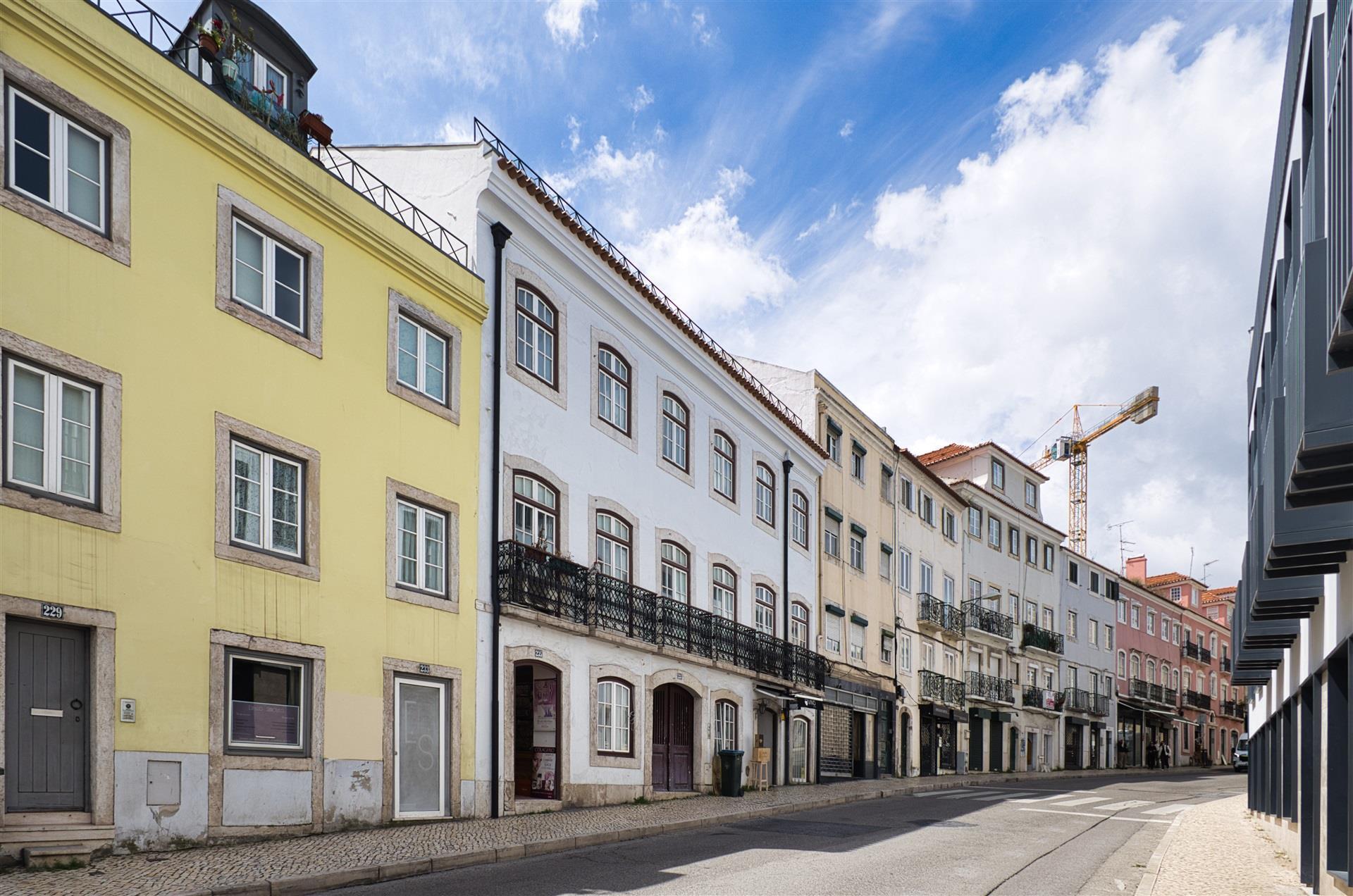 Apartamento T2 em Predio Reabilitado em 2011