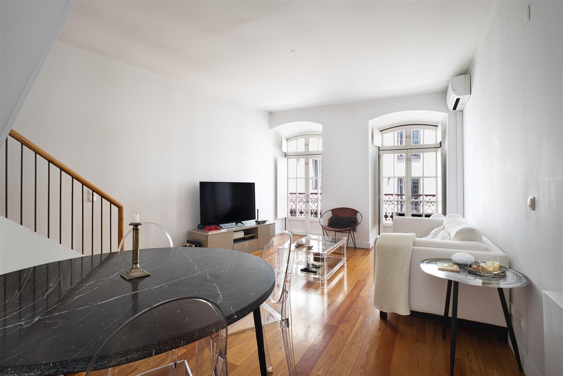 Apartamento T2 em Predio Reabilitado em 2011