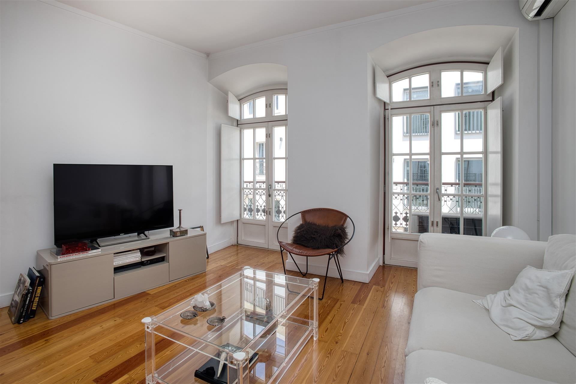 Apartamento T2 em Predio Reabilitado em 2011