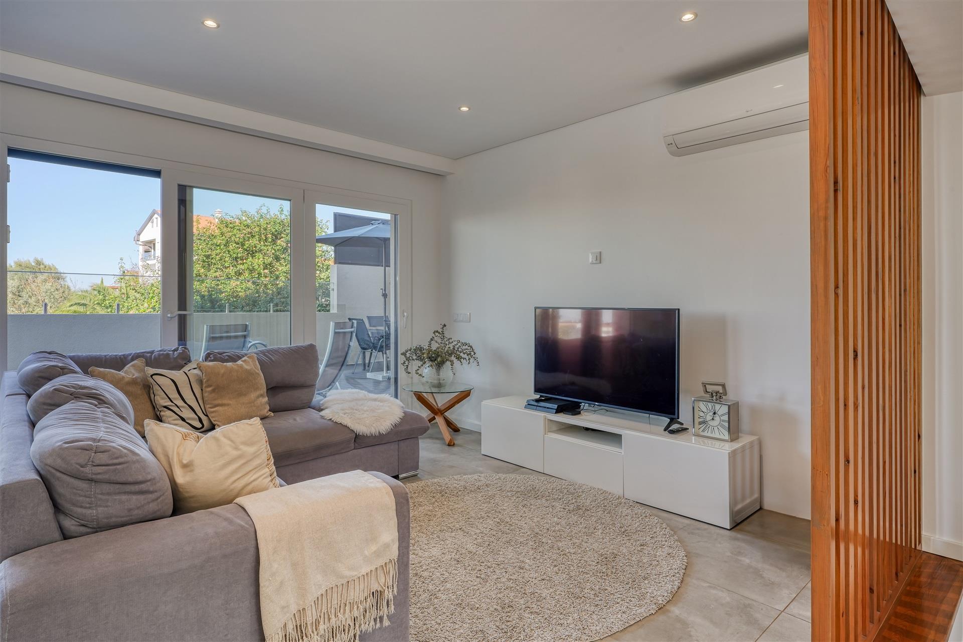 4 bedroom villa with swimming pool in Cascais