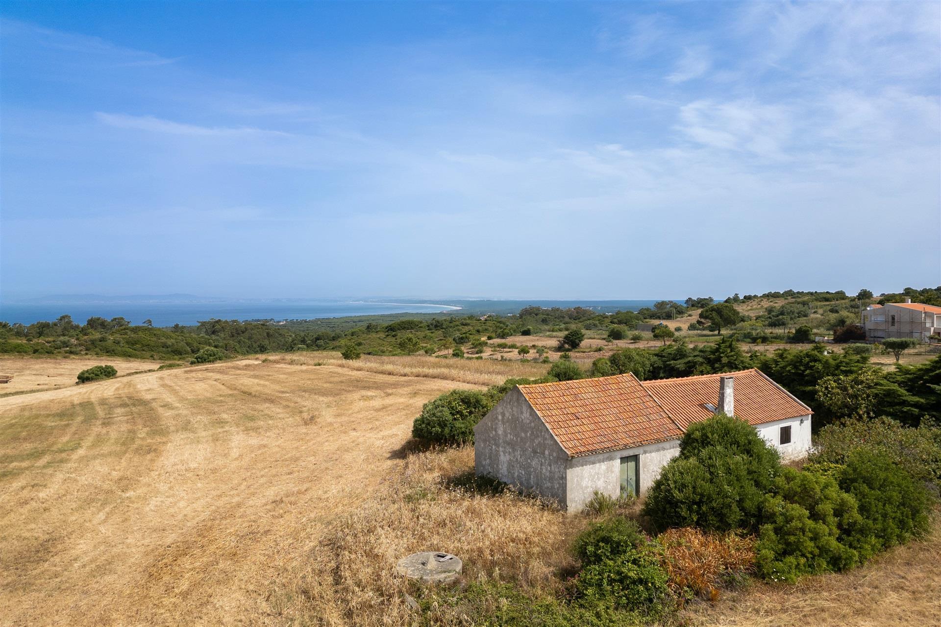Terreno com Projeto para Casas Geminadas Sesimbra