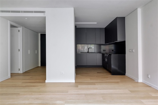Zakup: Mieszkanie (1700-041)
