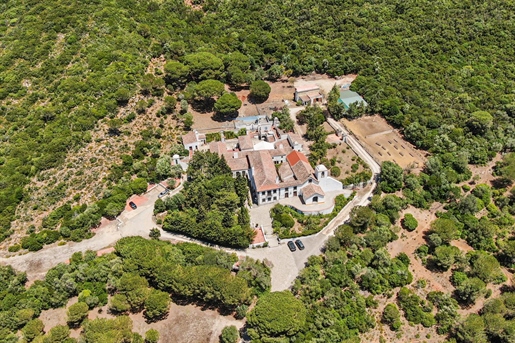 Prachtig paleis, natuurpark Arrábida