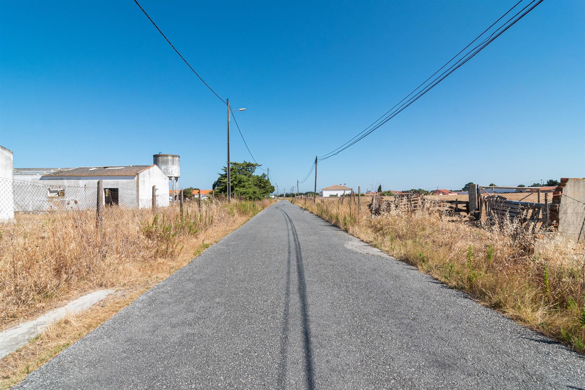 Land for villas or gated community in Alcochete