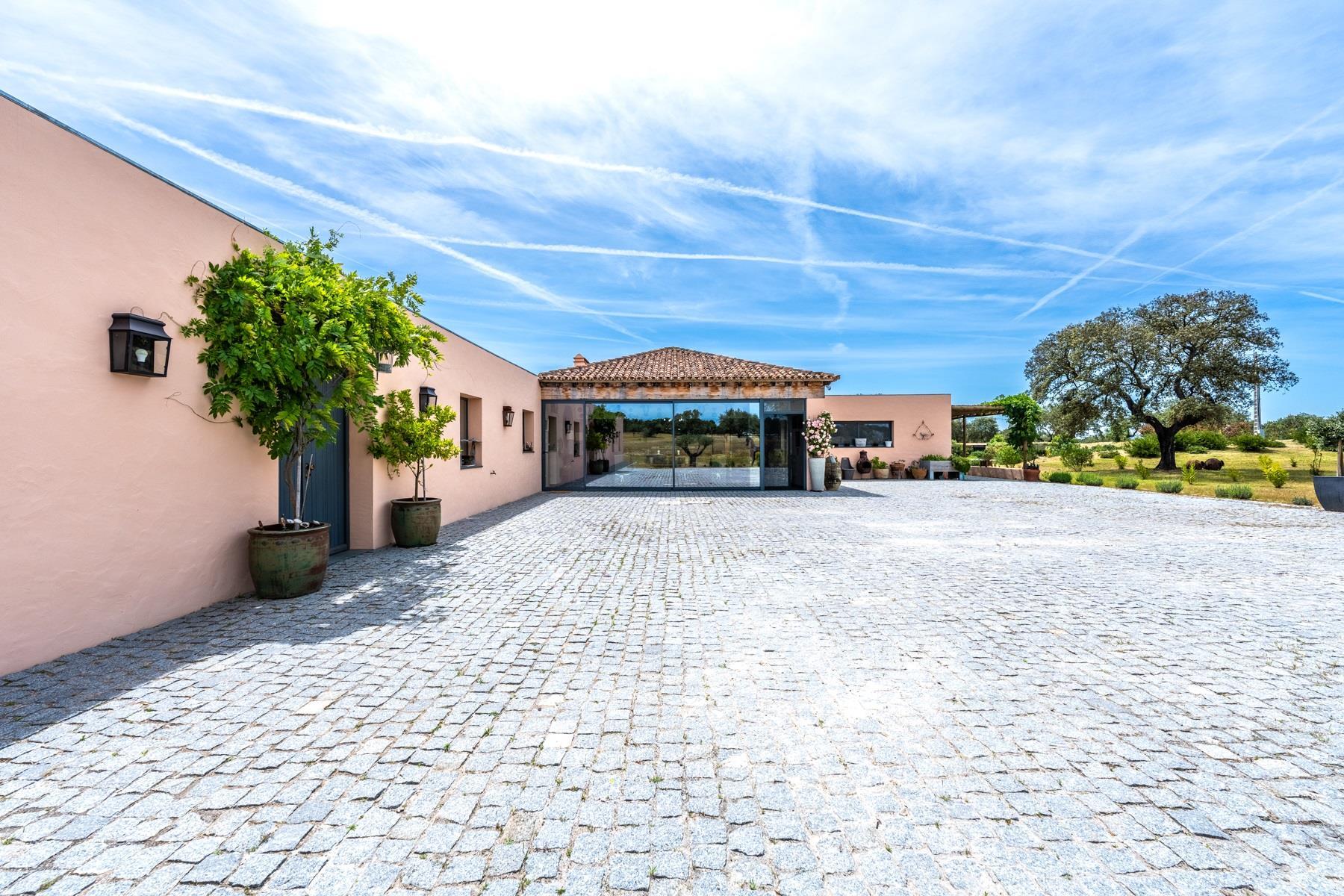 Charming Estate in the Heart of the Alentejo