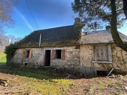 Exclusive to our agency. A beautiful stone cottage to renovate in a lovely quiet spot with land of 3