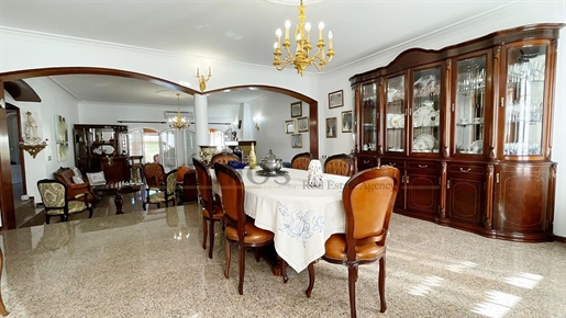 Einfamilienhaus 4 Schlafzimmer Verkaufen in Aver-o-Mar, Amorim e Terroso,Póvoa de Varzim