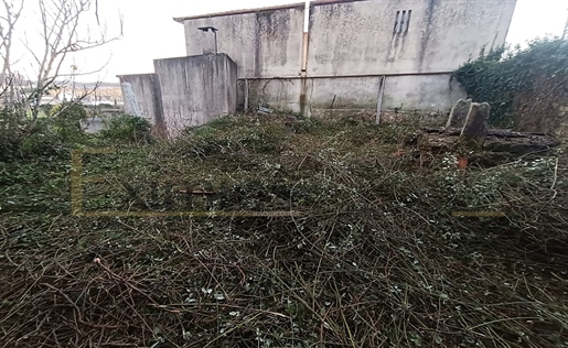 Detached house to restore T3 Sell in Macieira da Maia,Vila do Conde