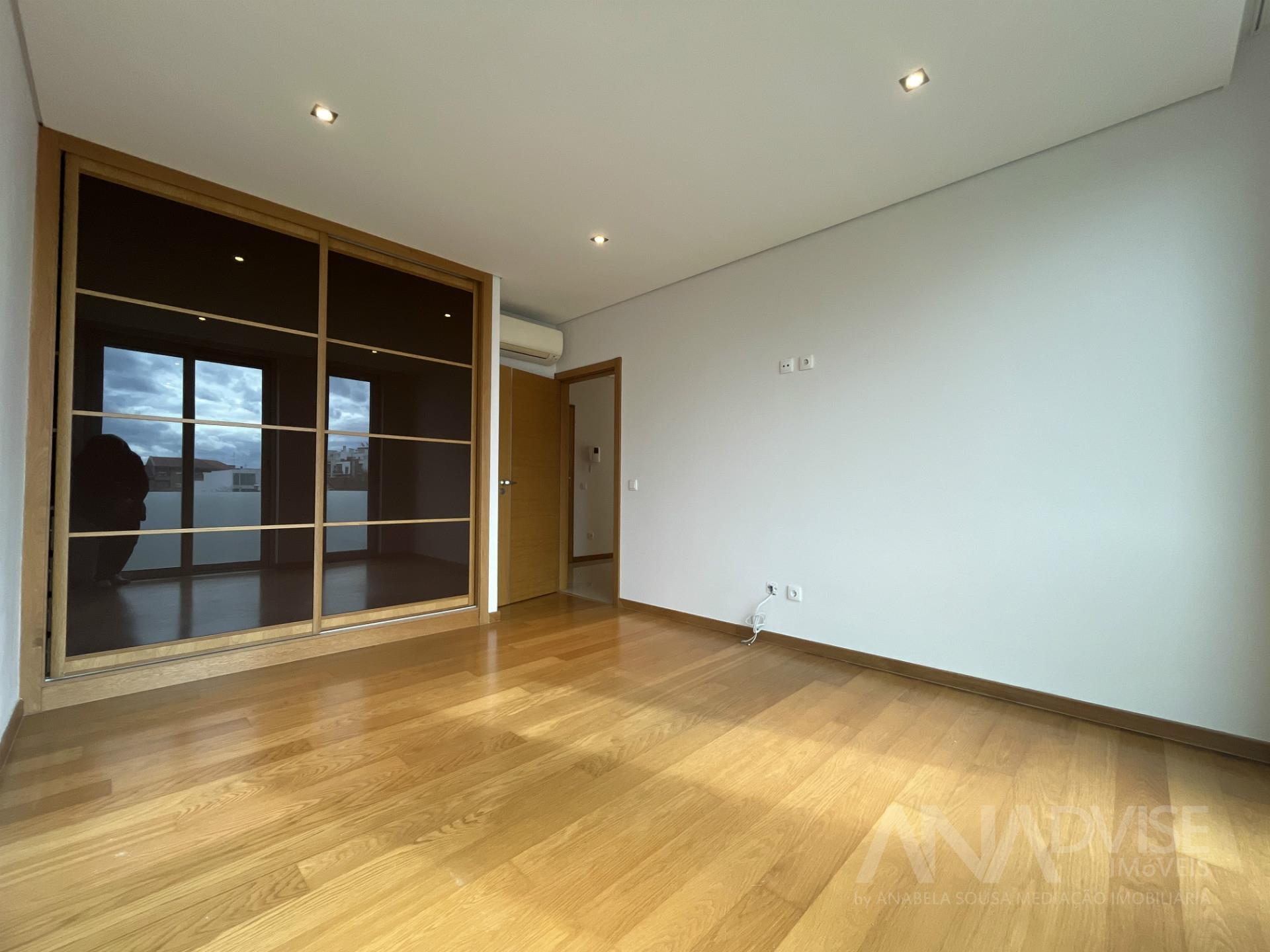 Flat T4 Sell in Viseu,Viseu
