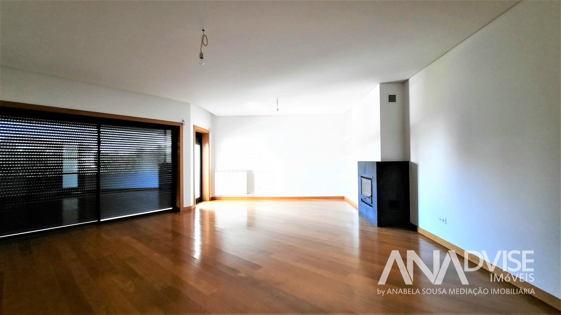 Flat T3 Duplex Sell in Viseu,Viseu