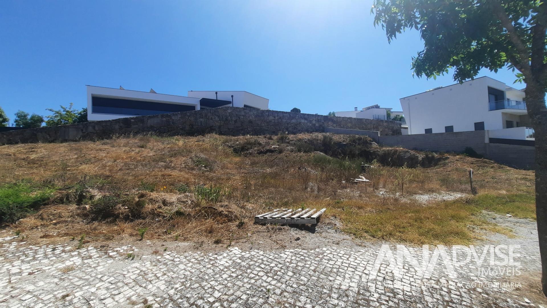 Piece of Real Estate Sell in Mundão,Viseu