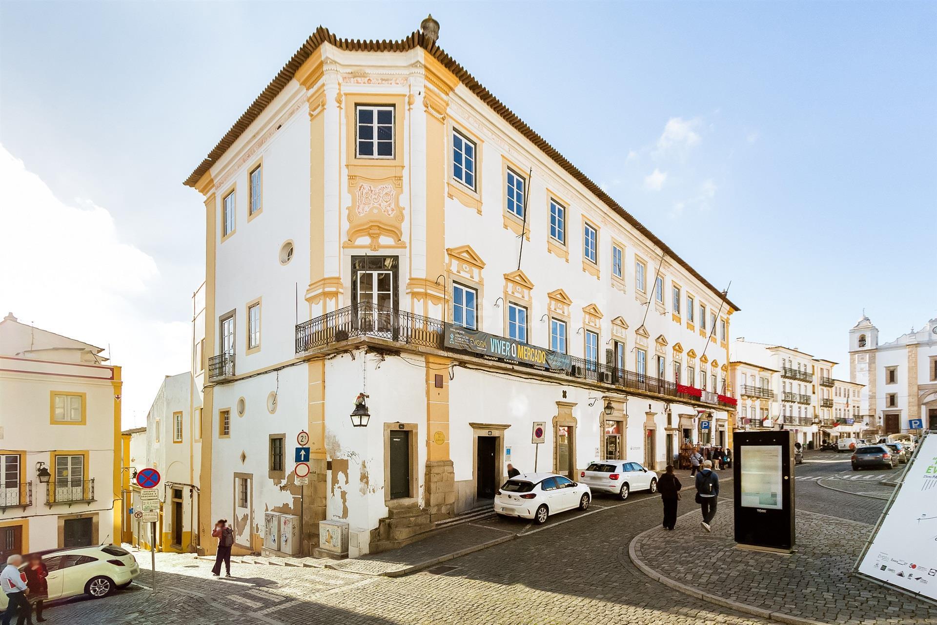 Prédio 18 quartos