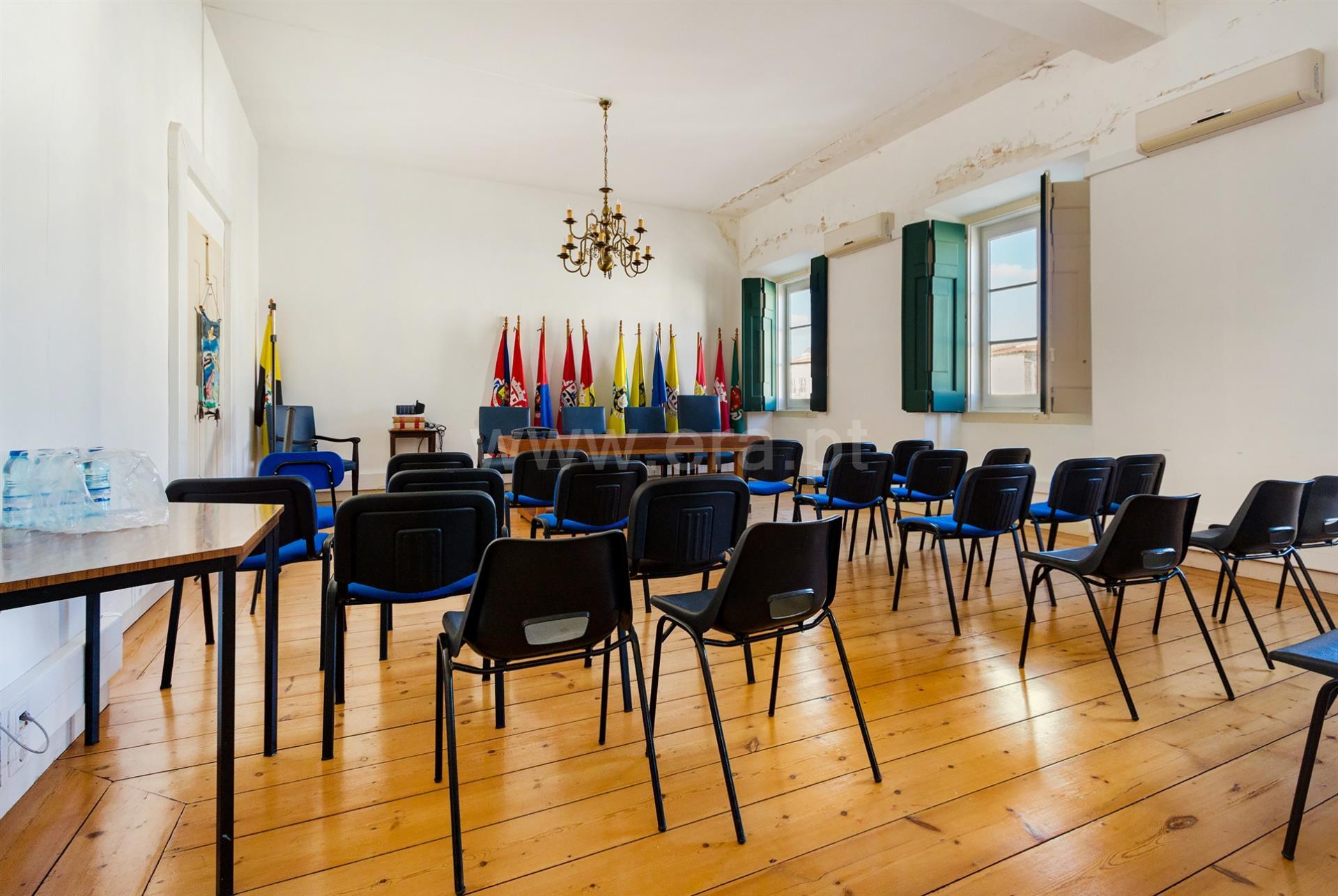 Prédio 18 quartos