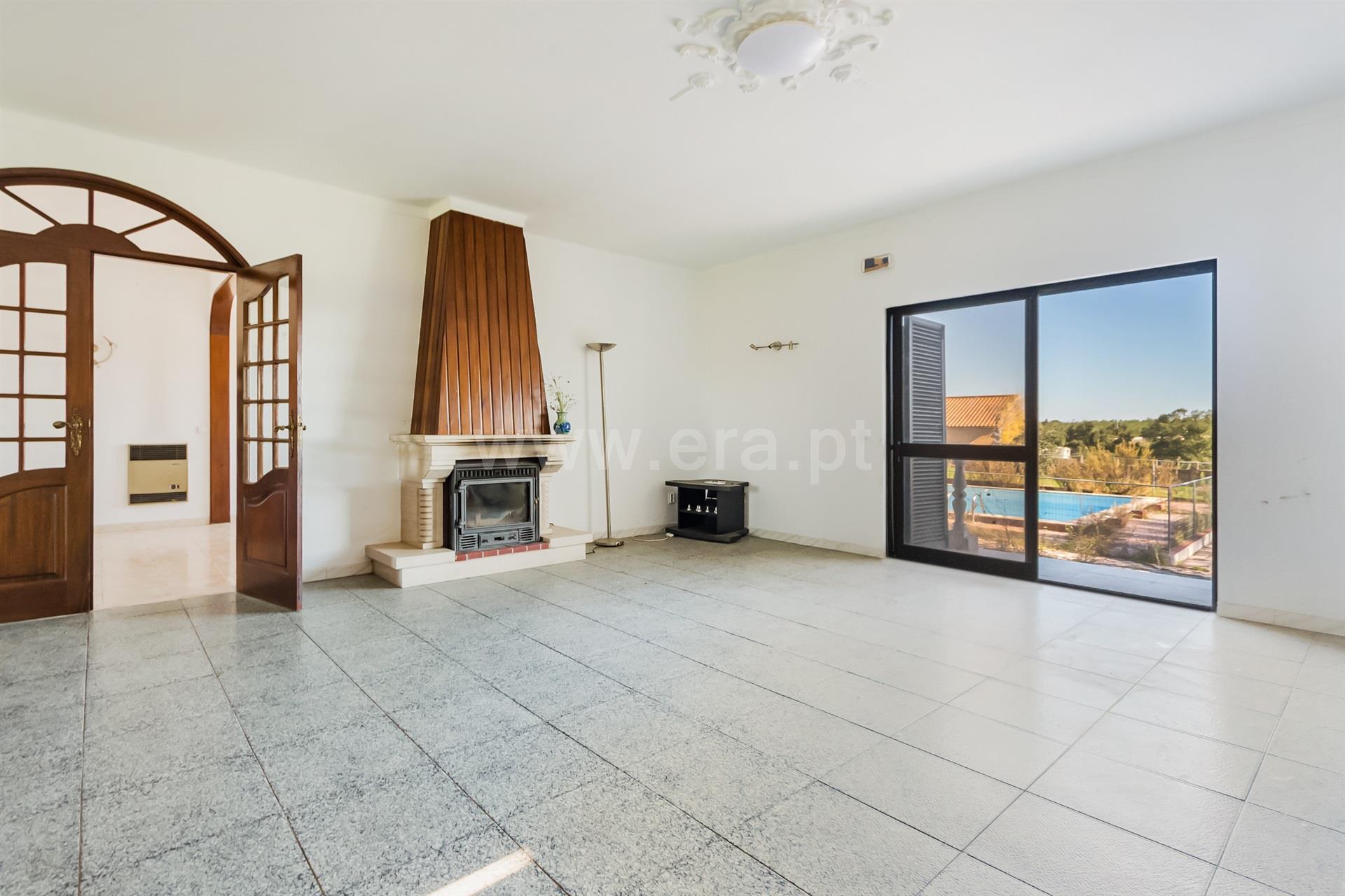 Farmhouse 9 bedrooms