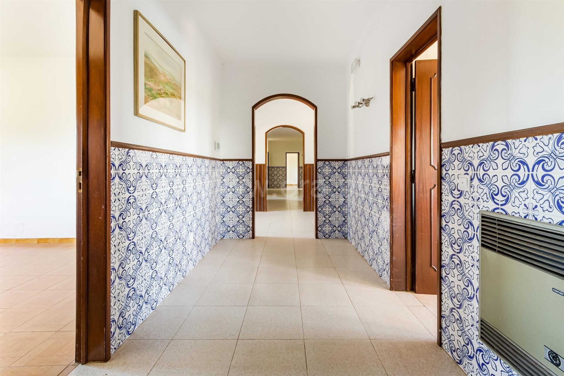 Farmhouse 9 bedrooms