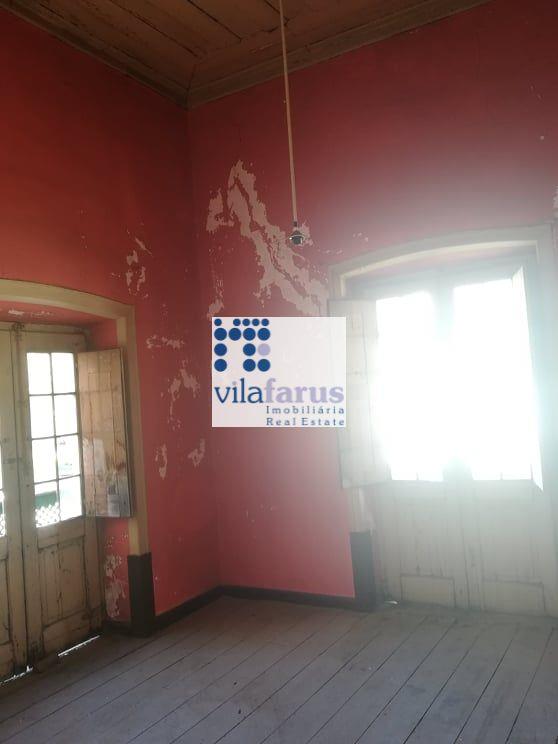 Compra: Vivenda (8005)
