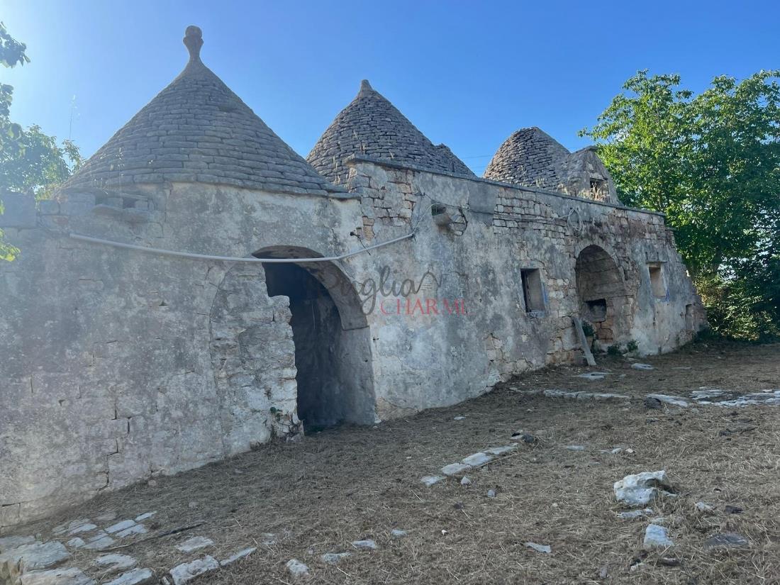 Großer Trulli-Komplex zum Verkauf