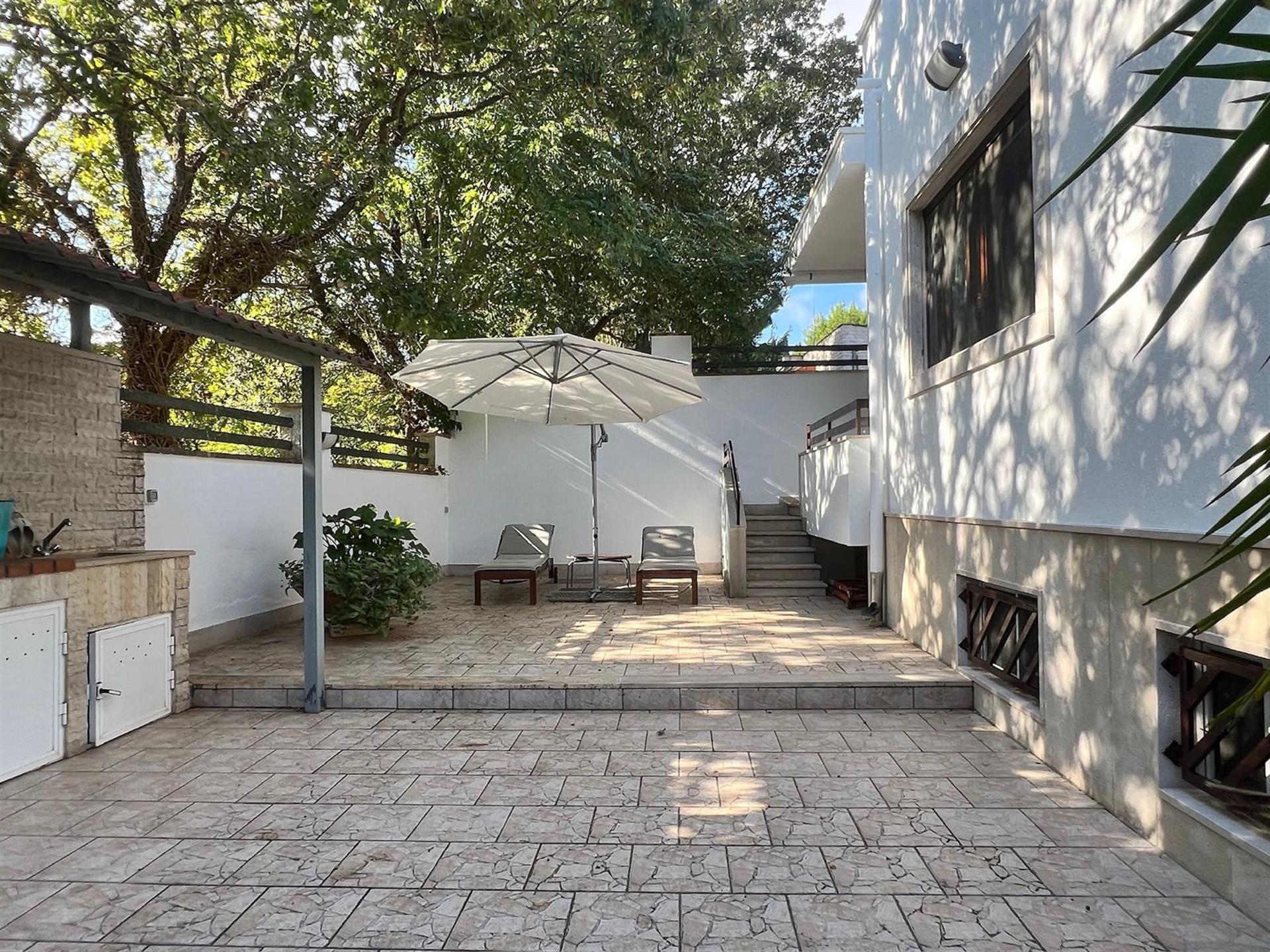 Vendesi bella villa alla Selva di Fasano
