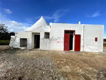 For sale beautiful trullo with lamia to be restored