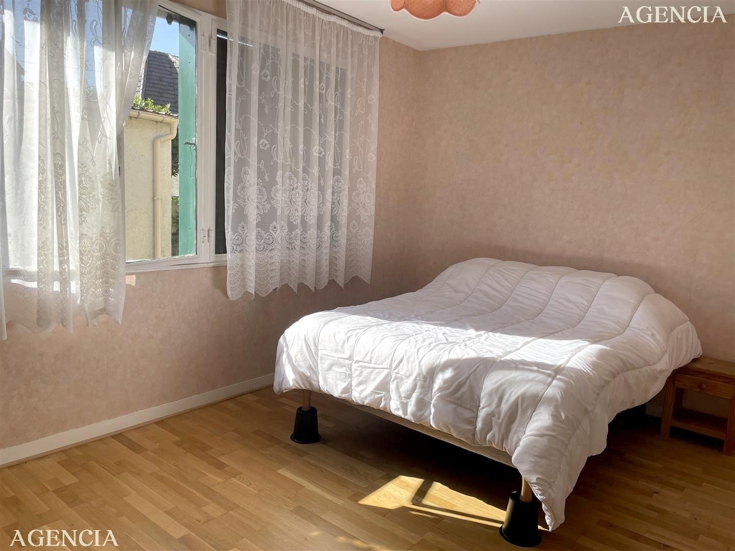 Compra: Vivenda (77340)