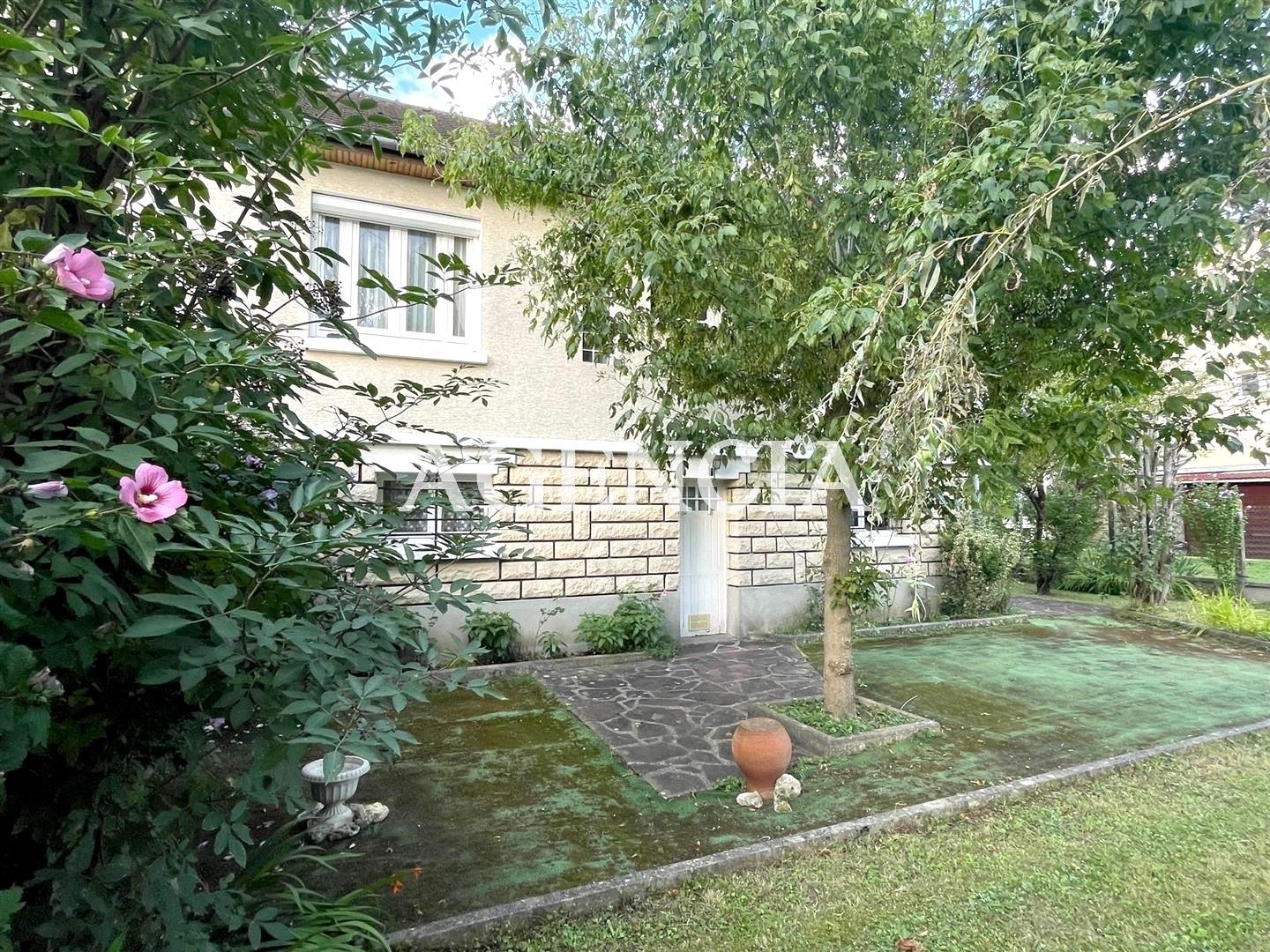 Compra: Vivenda (77340)