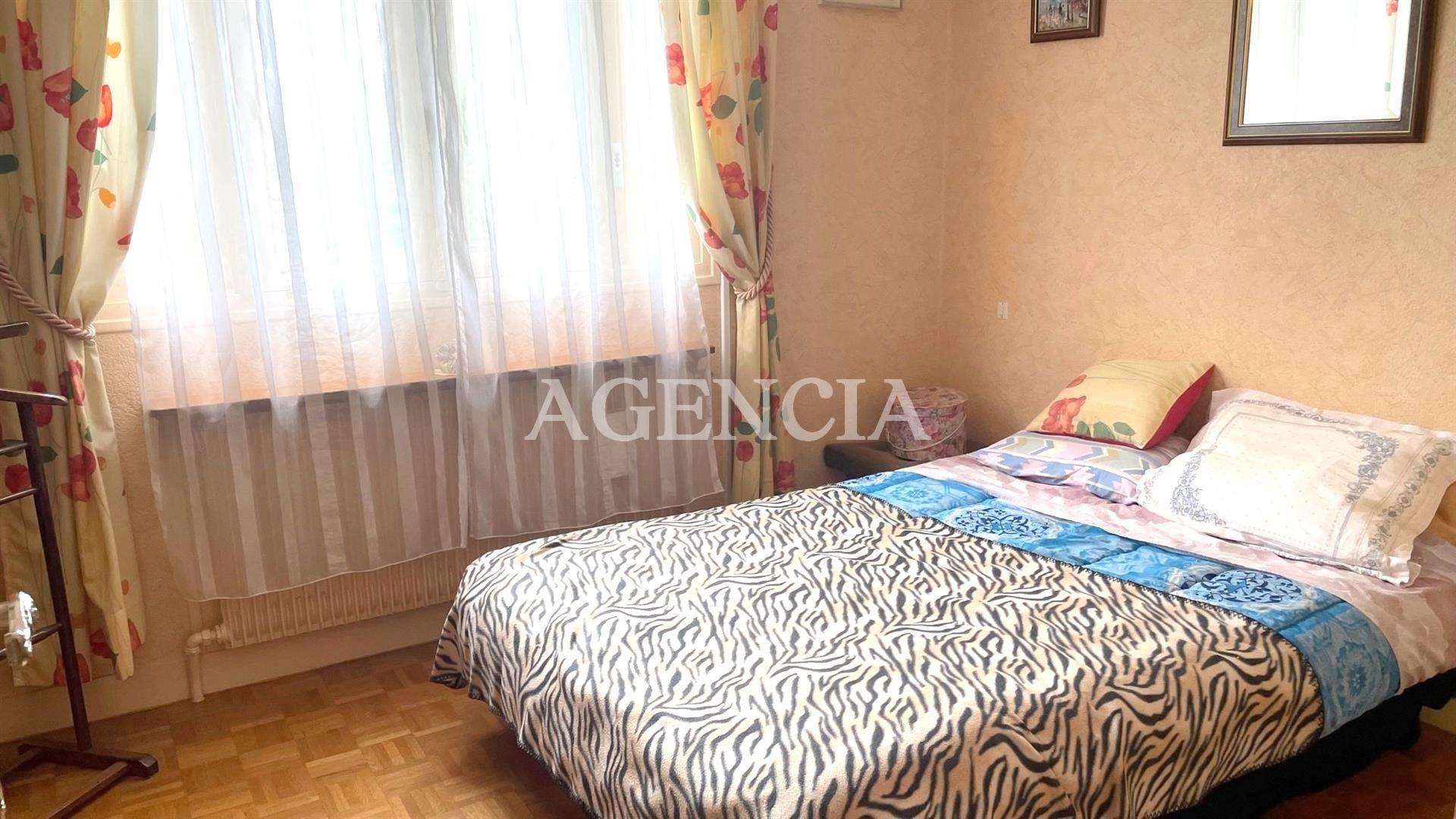 Compra: Vivenda (77340)