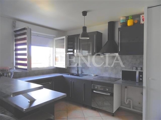 Purchase: Apartment (77340)