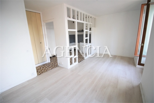 Purchase: Apartment (77610)