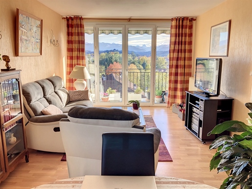 Appartamento di 5 locali Haut de Billère con vista sui Pirenei