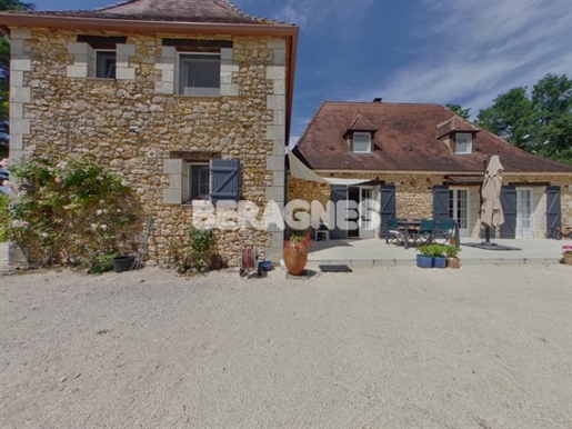 Exceptional between Lalinde and Bergerac 4 Bedrooms Swimming Pool Park Garage Workshop