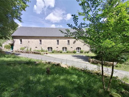 Stunning converted barn, totally renovated, surround by an hectare of land