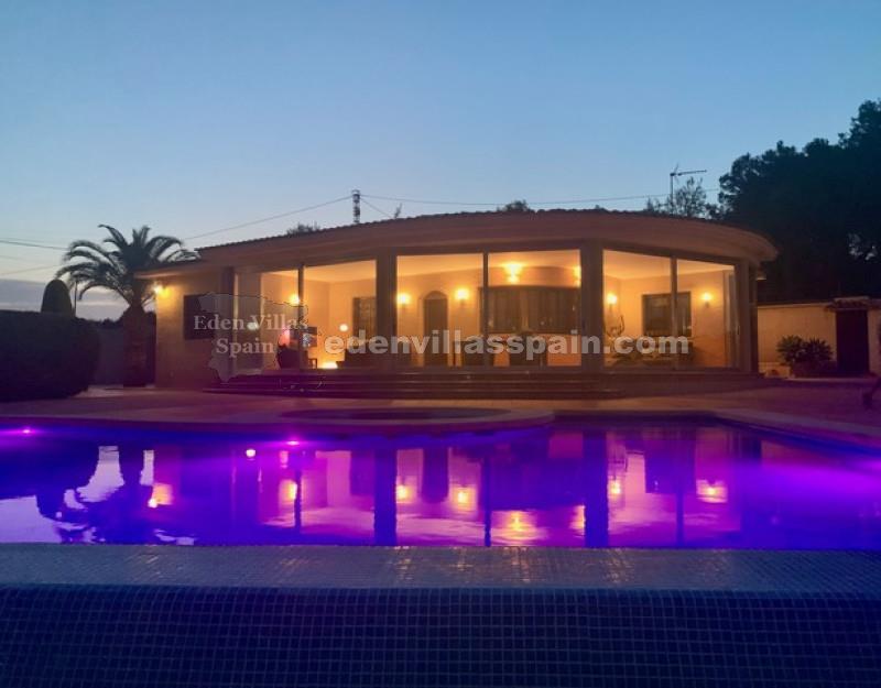 Jolie villa avec maison d'hôtes à Costa Blanca