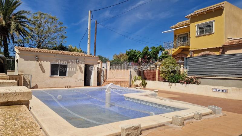 Preciosa Villa con garaje y piscina a 1 km de Elche y 10 min de la costa