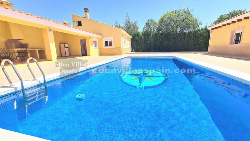 Country house with guest house in Costa Blanca